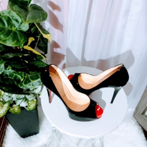 Christian Louboutin Red/Black Shoes - Picture 2 of 6